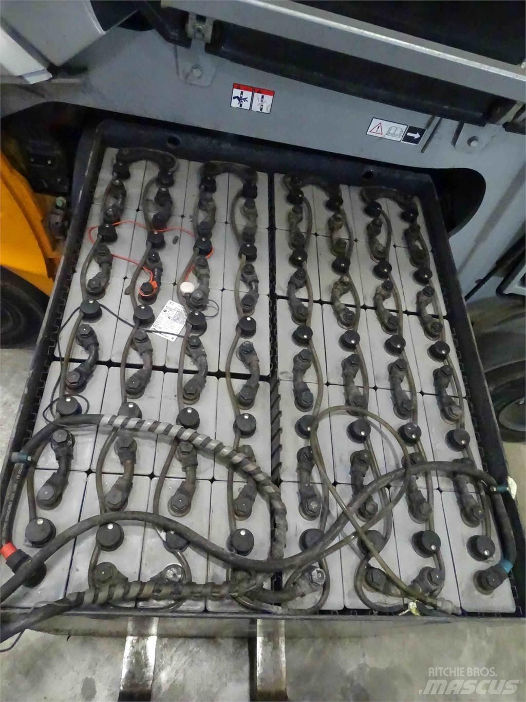 Still RX60-50 Elektriniai šakiniai krautuvai