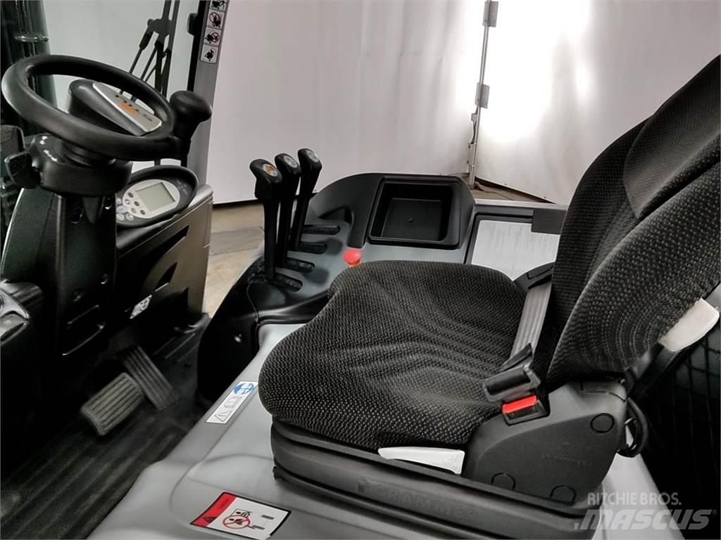 Still RX60-50/600 Elektriniai šakiniai krautuvai