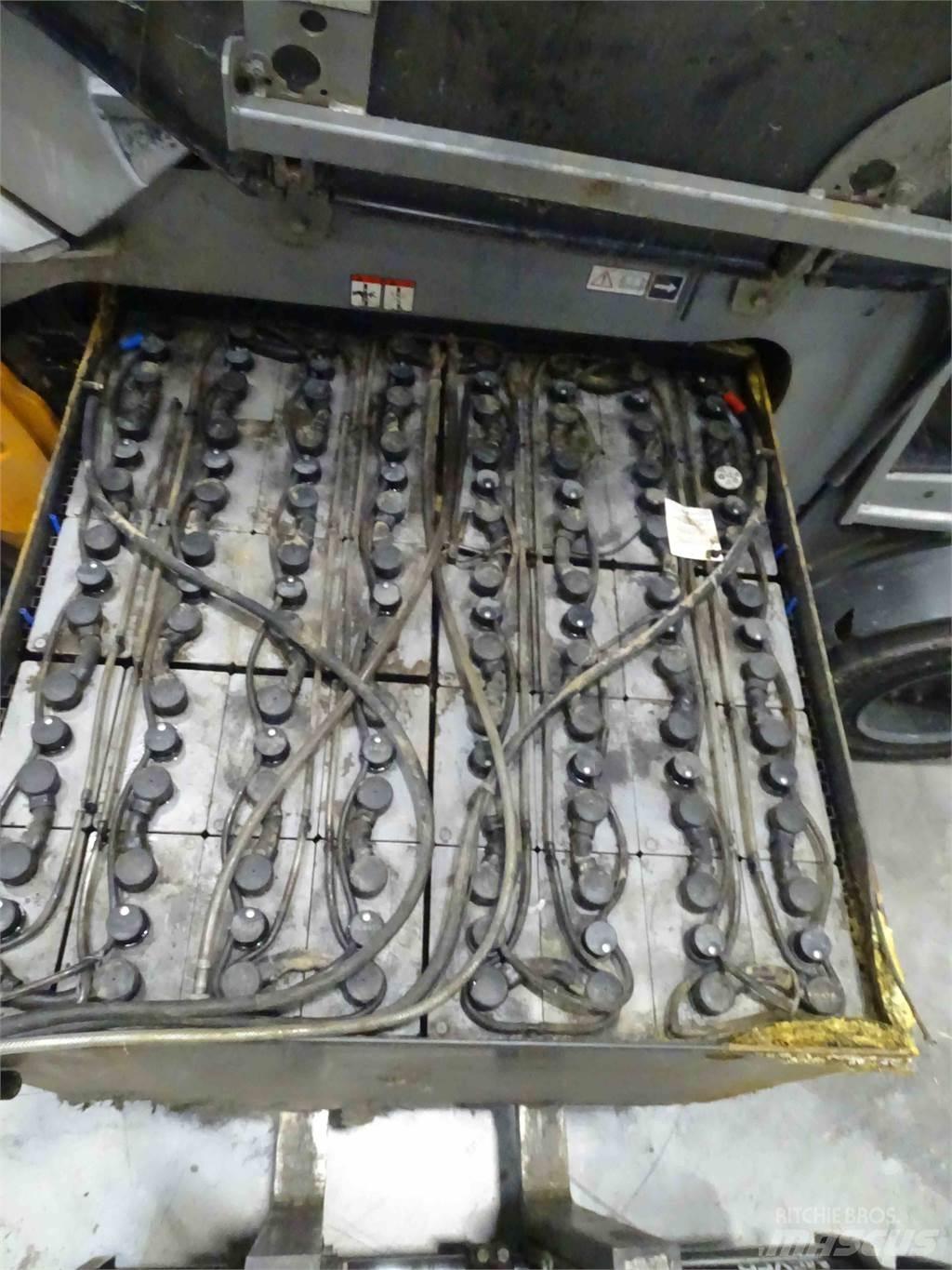 Still RX60-50/600 Elektriniai šakiniai krautuvai
