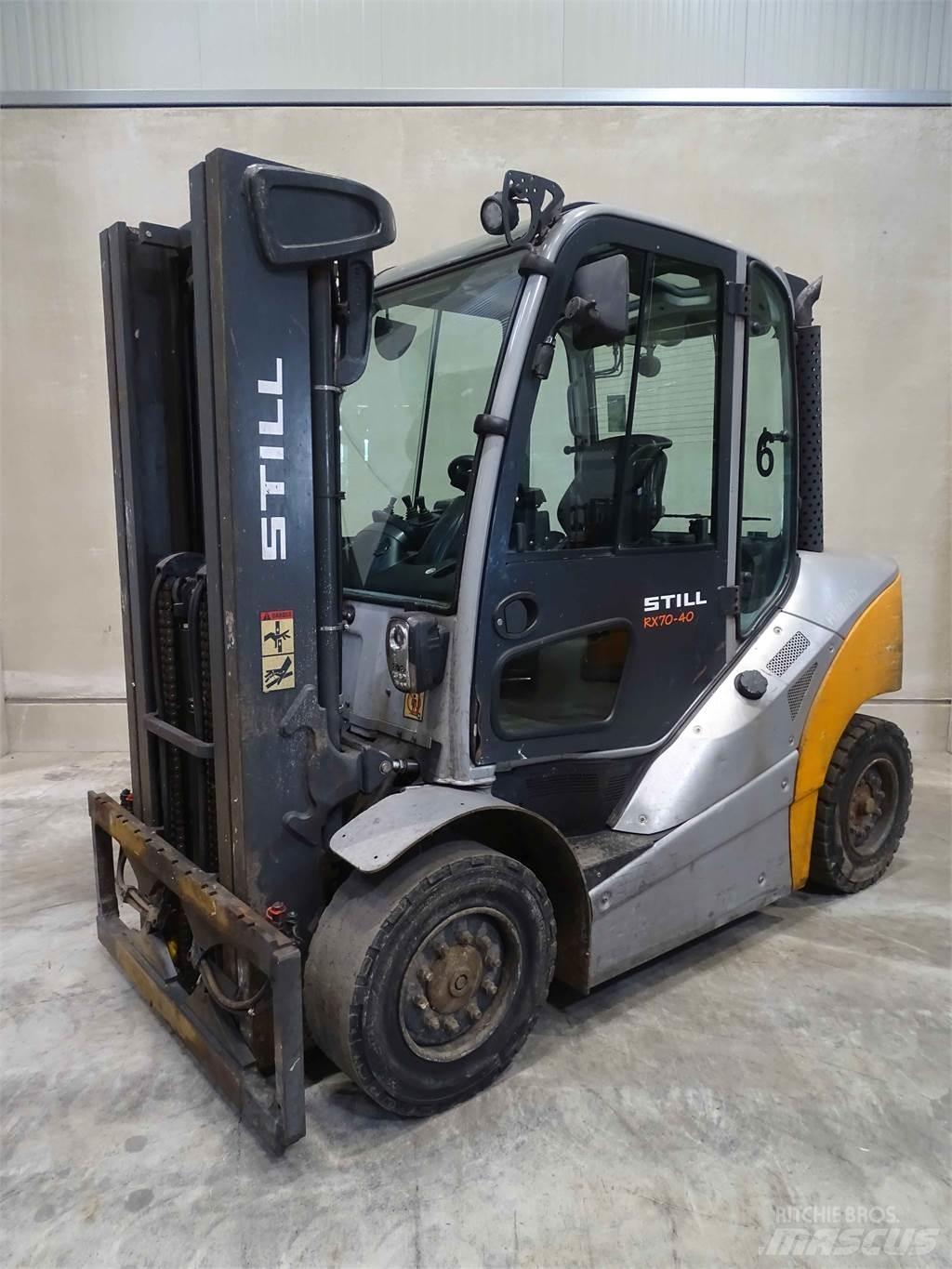 Still RX70-40 Dyzeliniai krautuvai