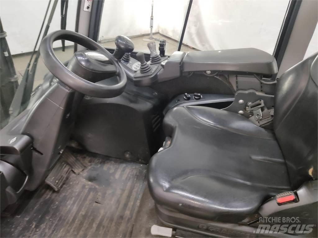 Still RX70-40 Dyzeliniai krautuvai