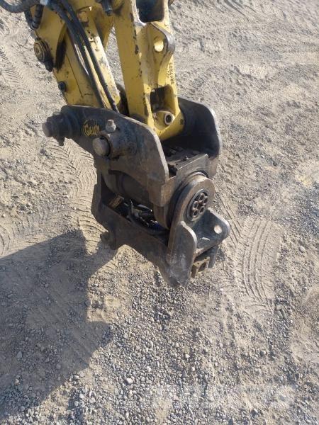 CAT 306 CR Mini ekskavatoriai < 7 t