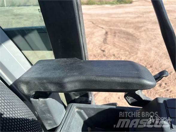 CAT 320 Vikšriniai ekskavatoriai