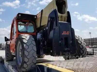 JLG 1055 Teleskopiniai krautuvai