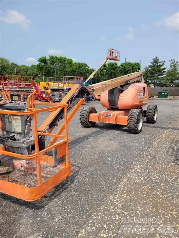 JLG 600AJ Alkūniniai keltuvai