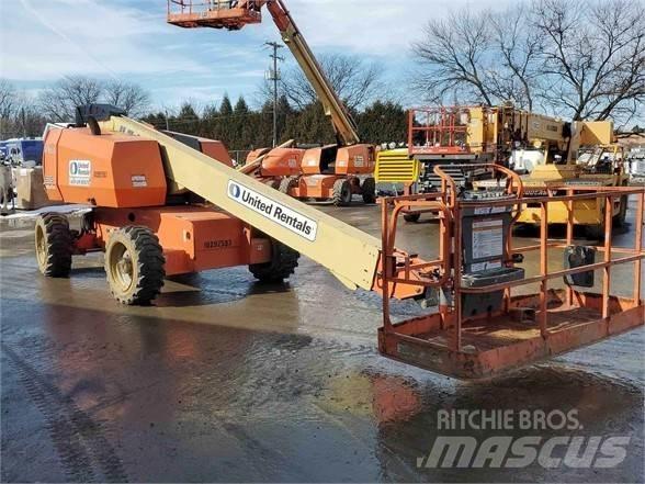 JLG 600S Teleskopiniai keltuvai