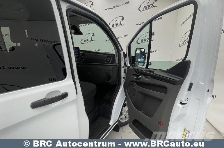 Ford Transit Custom Mikroautobusai