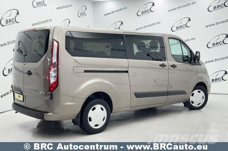 Ford Transit Custom Mikroautobusai