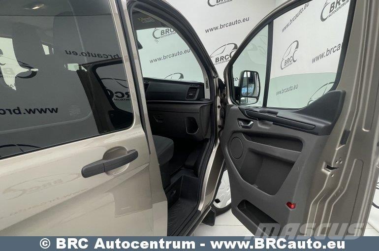 Ford Transit Custom Mikroautobusai