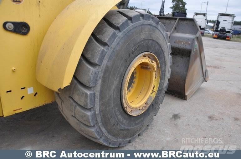 New Holland W270B Naudoti ratiniai krautuvai