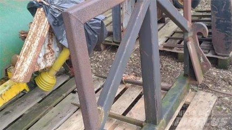  Ålø Frontalinių krautuvų priedai