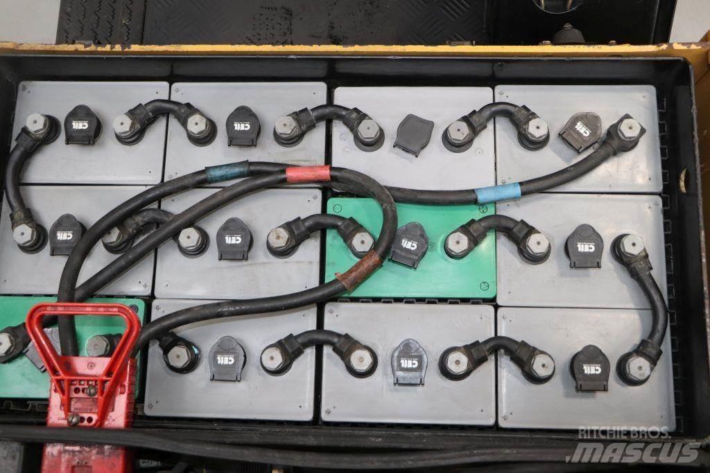 CAT EP15KRT Elektriniai šakiniai krautuvai