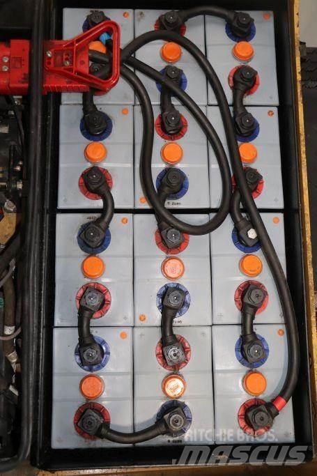 CAT EP15KRT Elektriniai šakiniai krautuvai