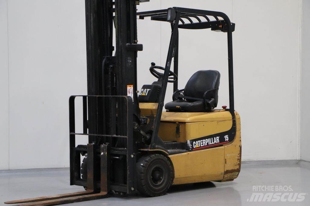 CAT EP15KRT Elektriniai šakiniai krautuvai