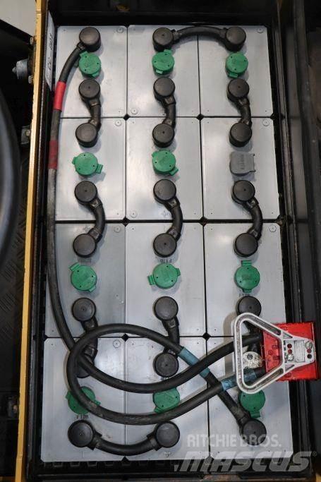 CAT EP15KRT Elektriniai šakiniai krautuvai