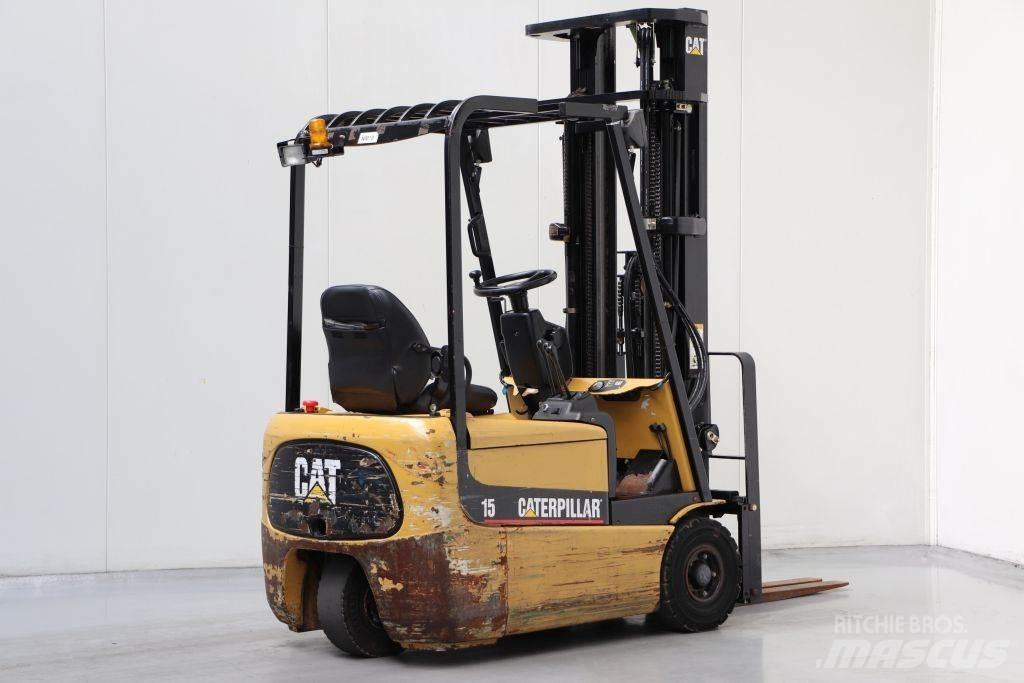 CAT EP15KRT Elektriniai šakiniai krautuvai