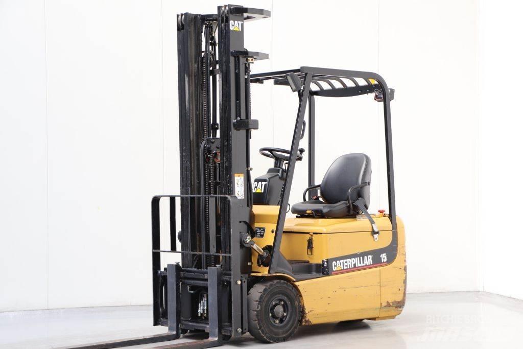 CAT EP15KRT Elektriniai šakiniai krautuvai