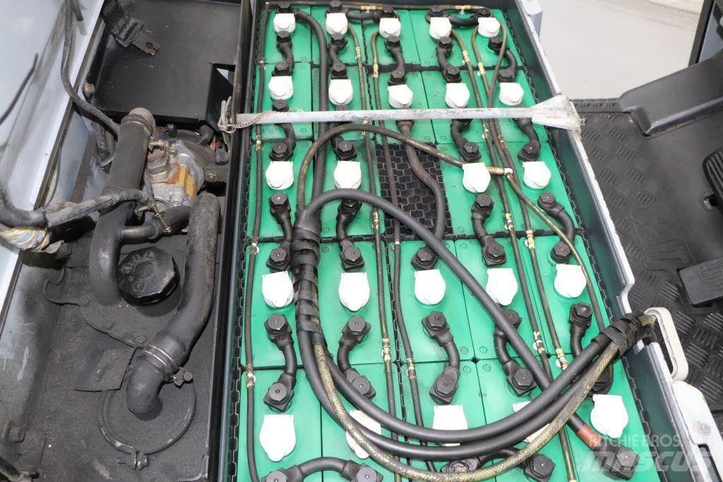 CAT EP16K Elektriniai šakiniai krautuvai