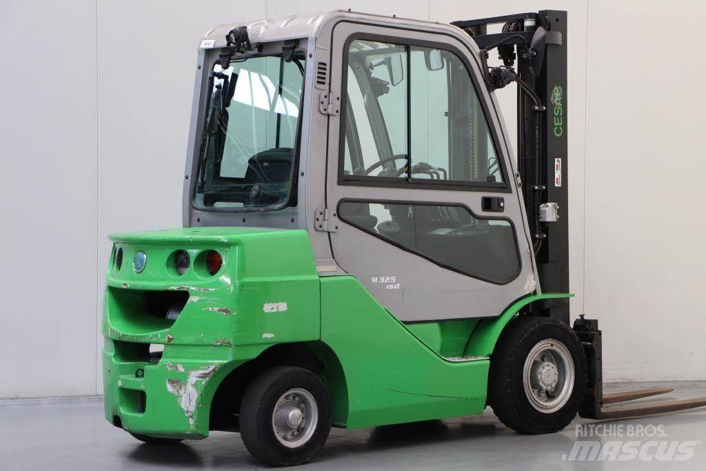 Cesab M325D Dyzeliniai krautuvai