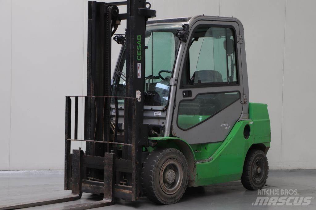 Cesab M325D Dyzeliniai krautuvai