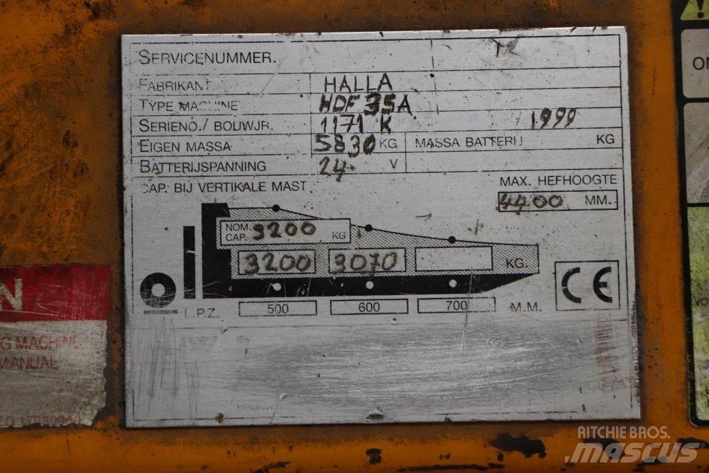 Halla HDF35A Dyzeliniai krautuvai
