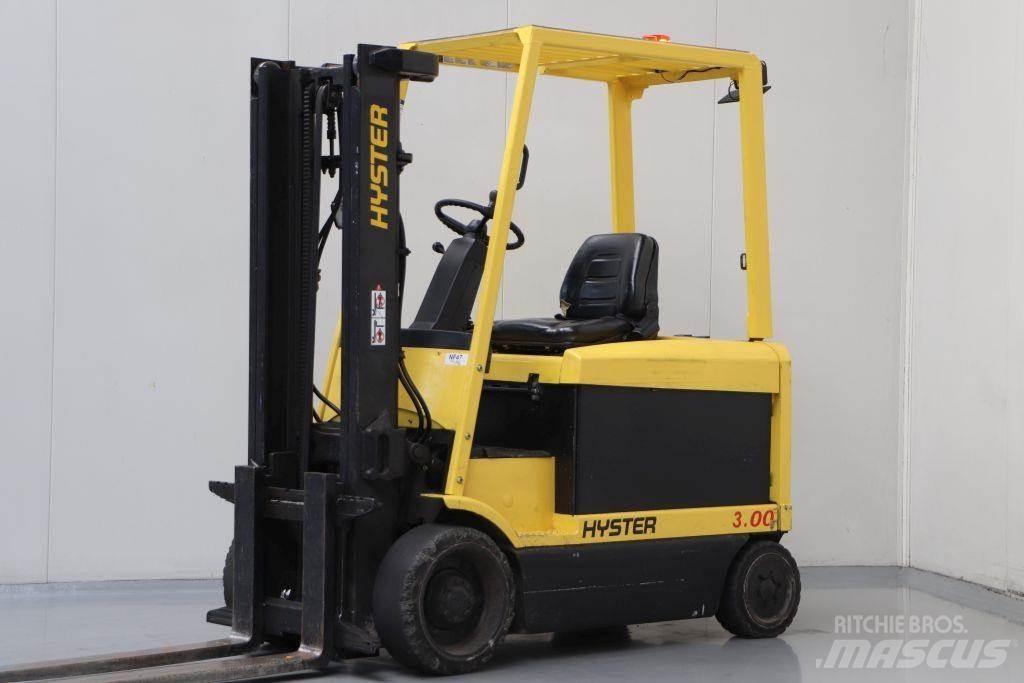 Hyster E3.00XM Elektriniai šakiniai krautuvai