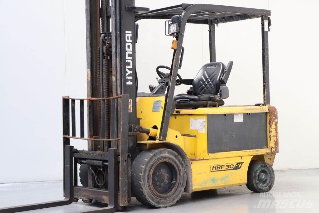 Hyundai HBF30-7 Elektriniai šakiniai krautuvai