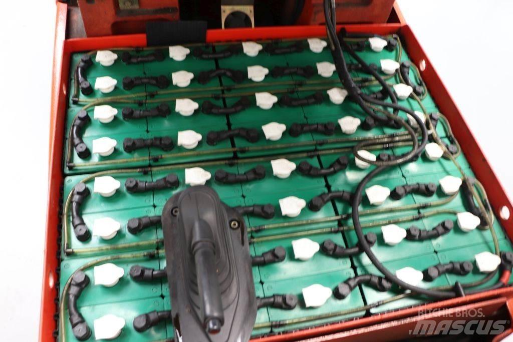 Linde E30S-03/600 Elektriniai šakiniai krautuvai