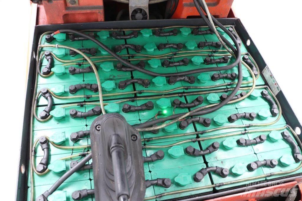 Linde E30S-03/600 Elektriniai šakiniai krautuvai