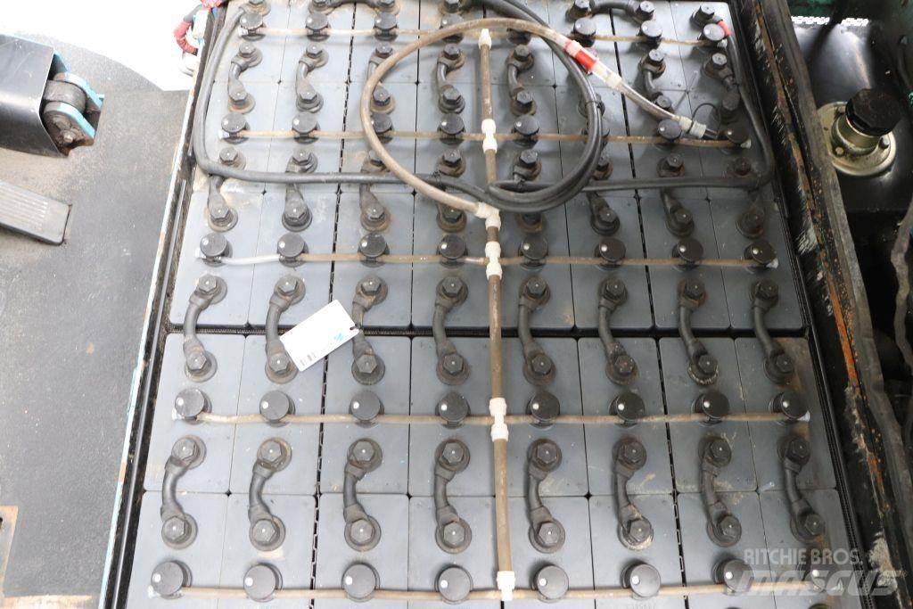 Mitsubishi FBP30 Elektriniai šakiniai krautuvai