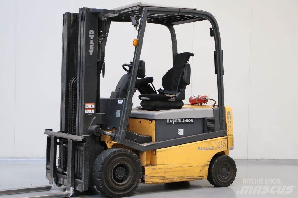 Nissan 1Q2L25T Elektriniai šakiniai krautuvai