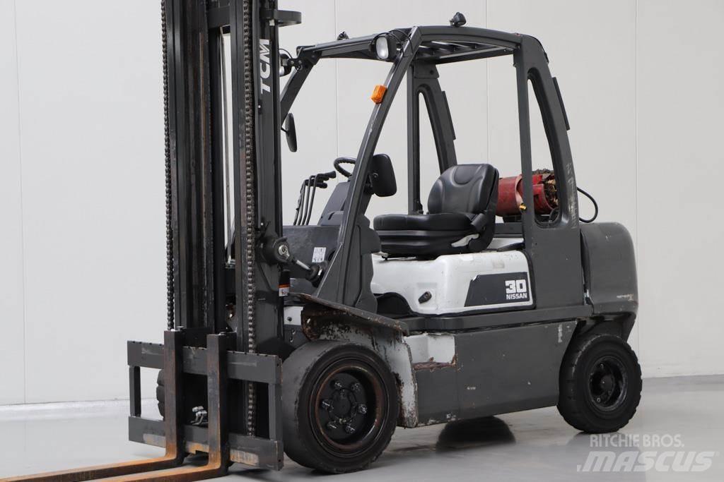 Nissan UG1D2A30LQ LPG (dujiniai) krautuvai