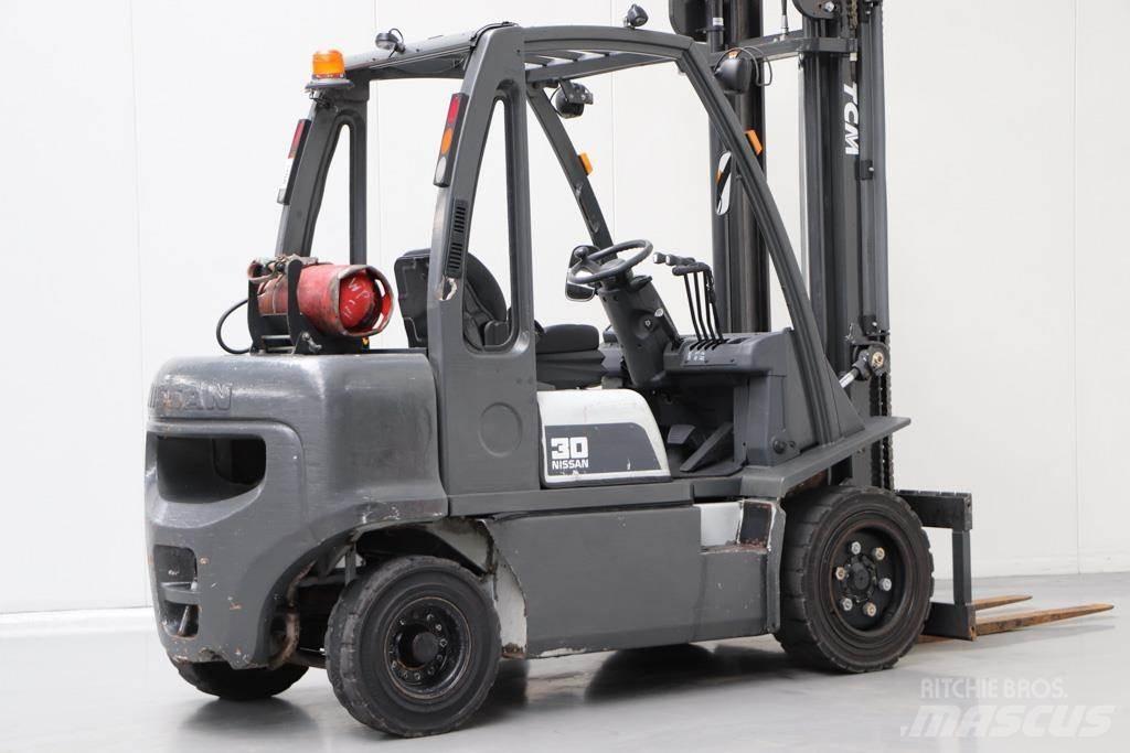 Nissan UG1D2A30LQ LPG (dujiniai) krautuvai