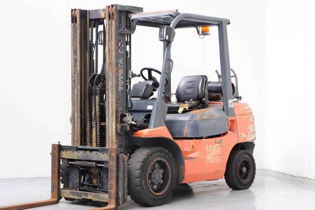 Toyota 02-7FGF30 LPG (dujiniai) krautuvai