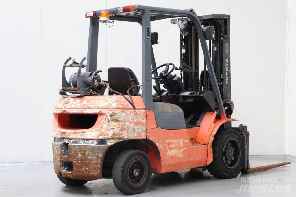 Toyota 02-7FGF30 LPG (dujiniai) krautuvai