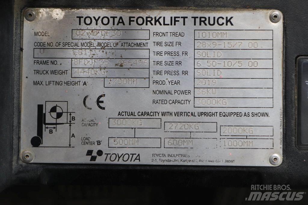 Toyota 02-8FDF30 Dyzeliniai krautuvai
