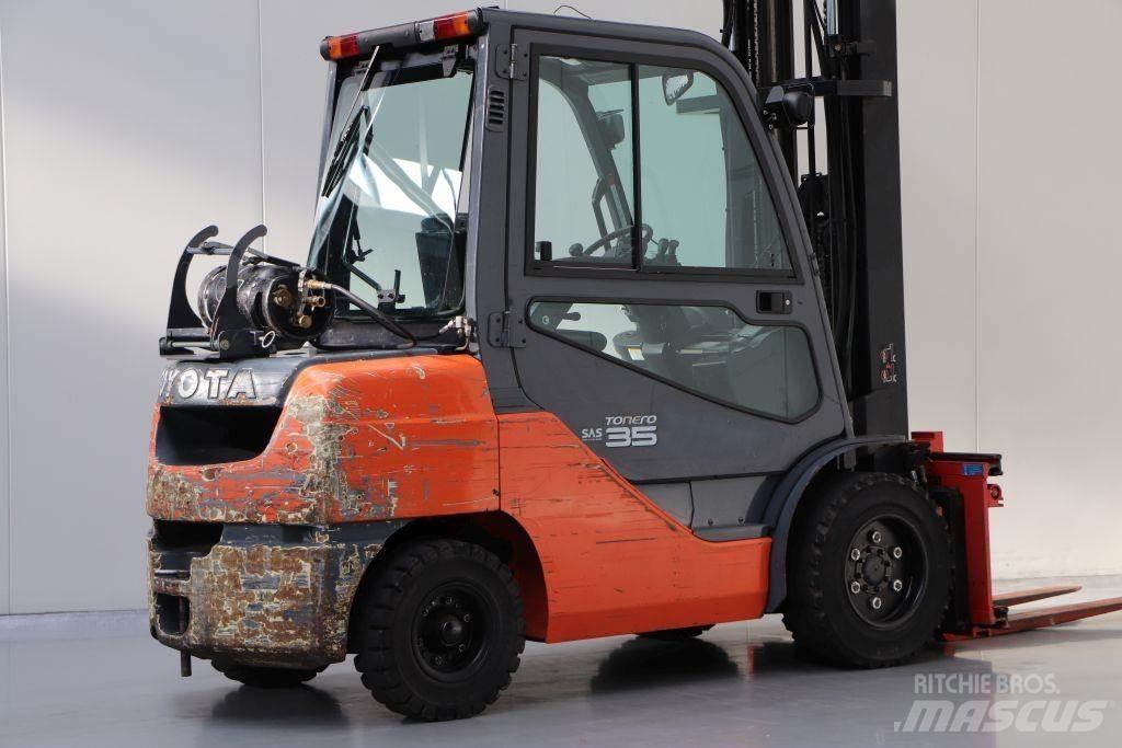 Toyota 02-8FGJF35 LPG (dujiniai) krautuvai