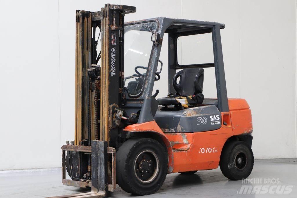 Toyota 62-7FDF30 Dyzeliniai krautuvai
