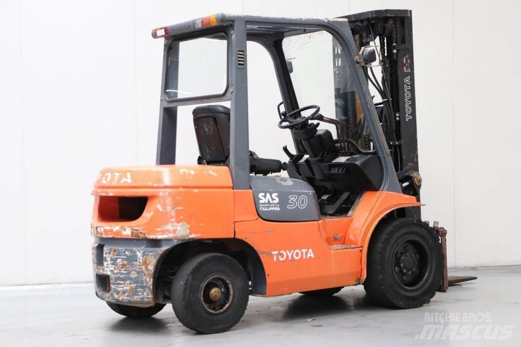 Toyota 62-7FDF30 Dyzeliniai krautuvai