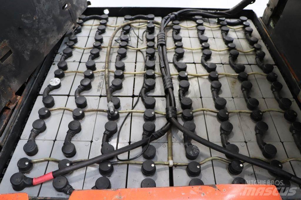 Toyota 7FBMF30 Elektriniai šakiniai krautuvai