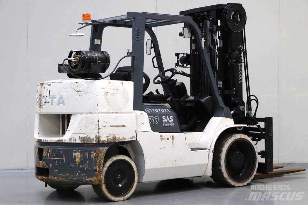 Toyota 7FGCU70 LPG (dujiniai) krautuvai