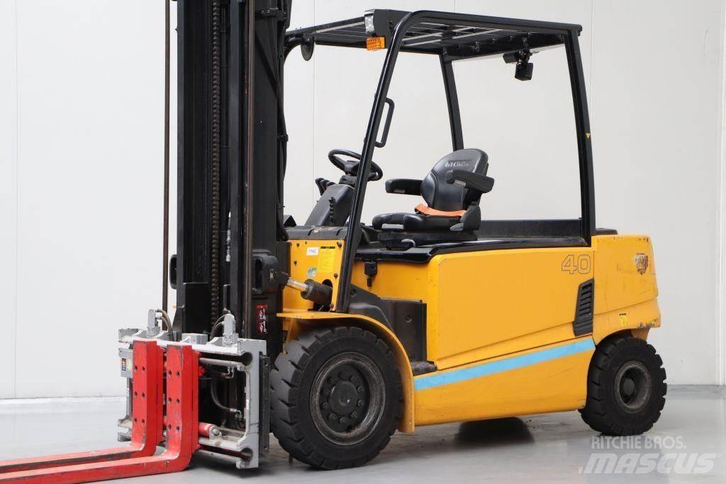 UniCarriers 40B-9 Elektriniai šakiniai krautuvai