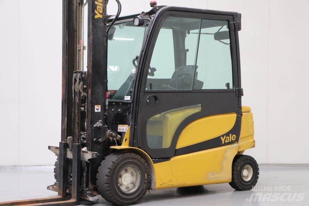 Yale ERP30VL Elektriniai šakiniai krautuvai