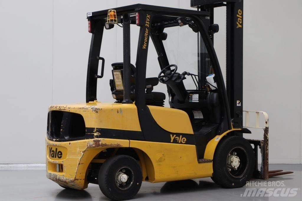 Yale GDP35VX Dyzeliniai krautuvai