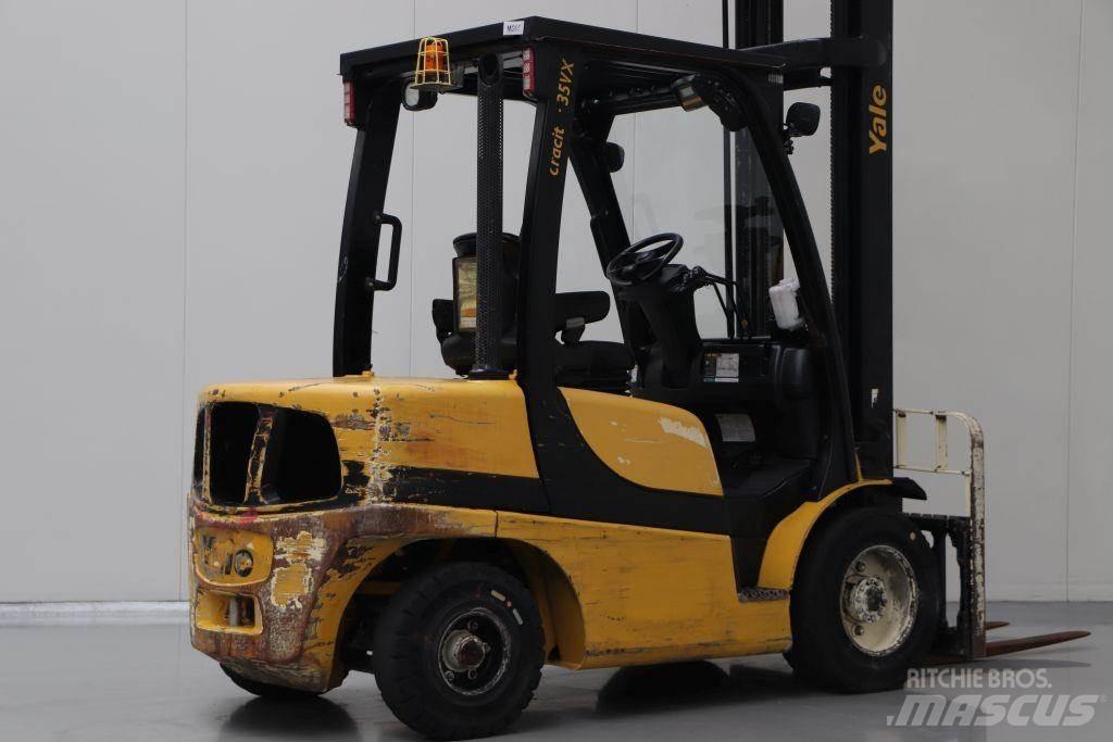 Yale GDP35VX Dyzeliniai krautuvai