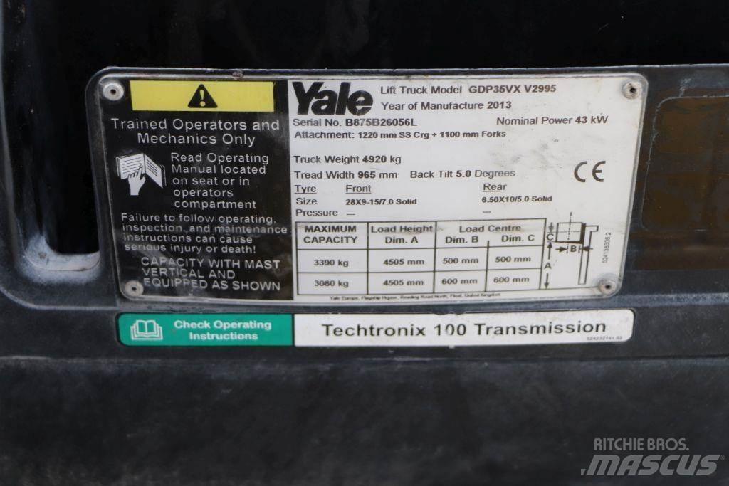 Yale GDP35VX Dyzeliniai krautuvai