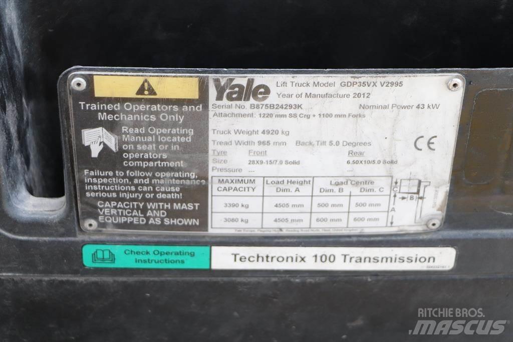 Yale GDP35VX Dyzeliniai krautuvai