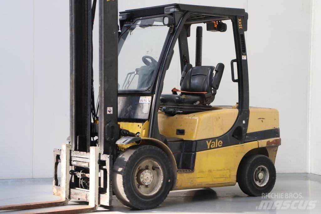 Yale GDP35VX Dyzeliniai krautuvai