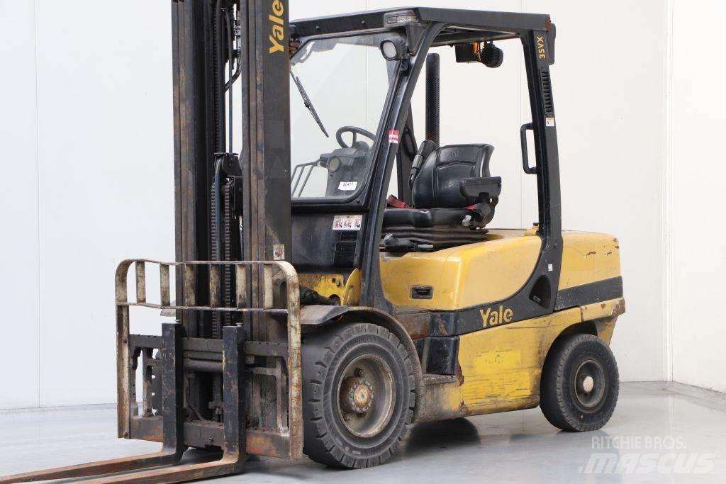 Yale GDP35VX Dyzeliniai krautuvai