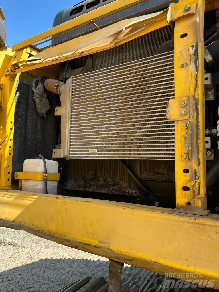 Komatsu PC 390 LC-10 Vikšriniai ekskavatoriai